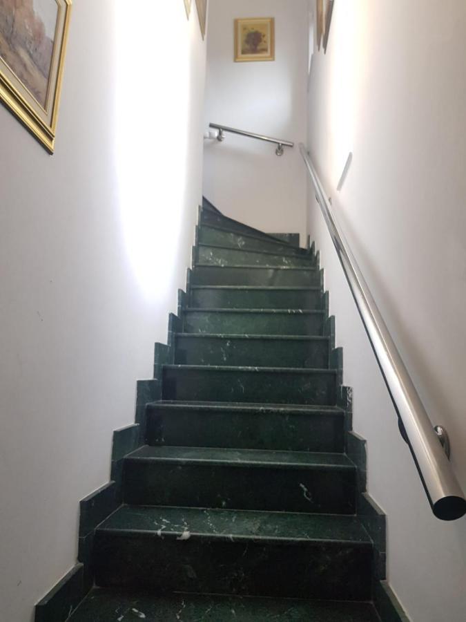 בוקרשט 1St Floor National Arena Monza Studio מראה חיצוני תמונה